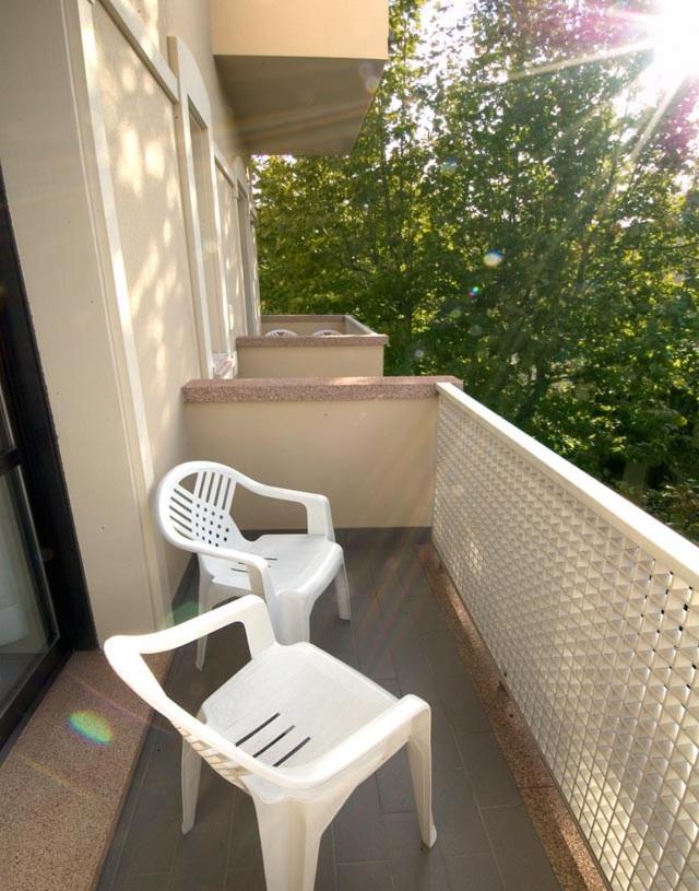 Residence Caterina Κατόλικα Εξωτερικό φωτογραφία