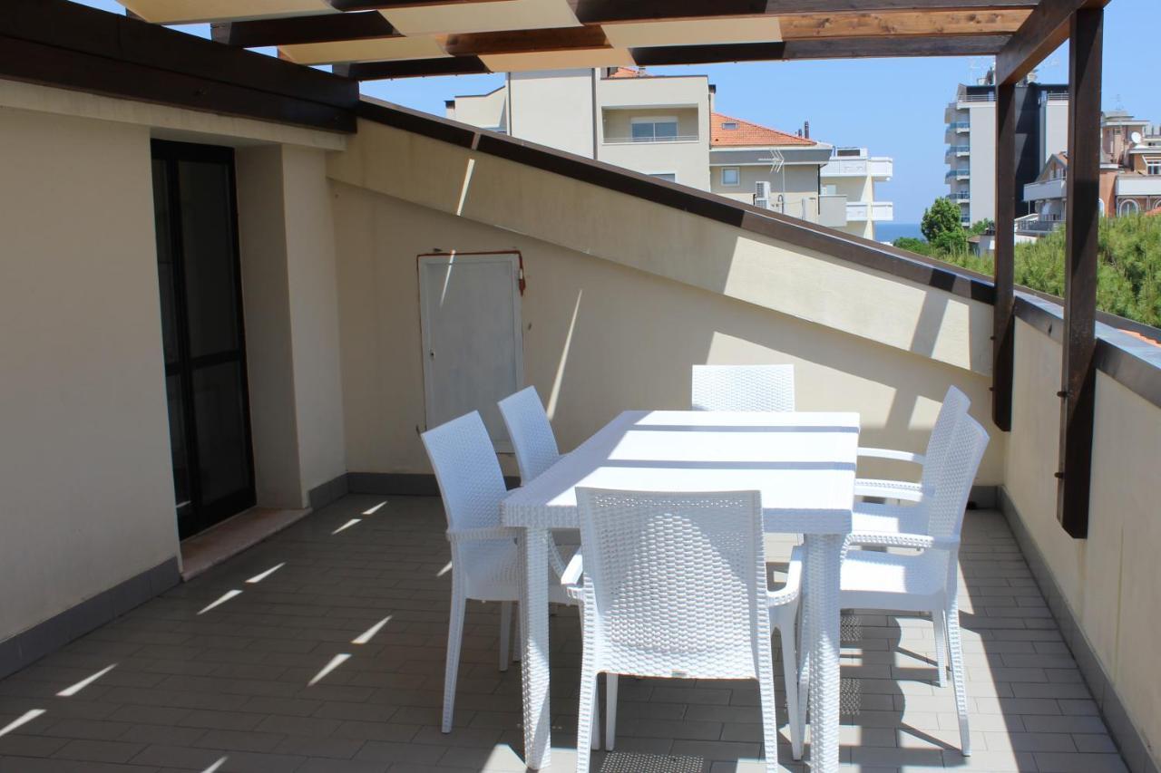 Residence Caterina Κατόλικα Εξωτερικό φωτογραφία