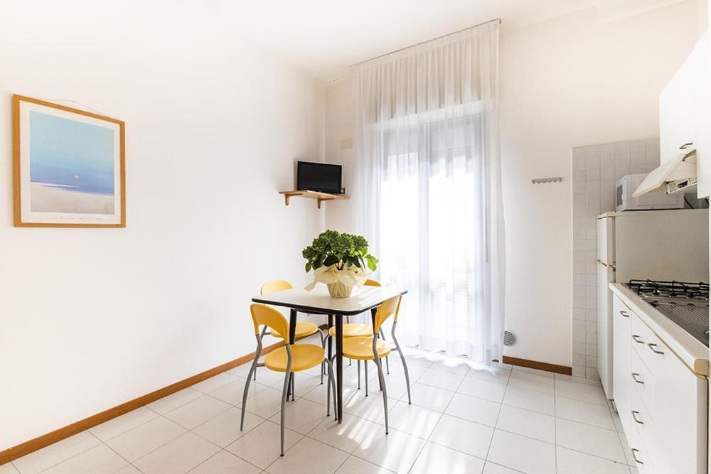 Residence Caterina Κατόλικα Εξωτερικό φωτογραφία